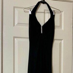 Size 4 Black Gown Party Dress for your formal event!